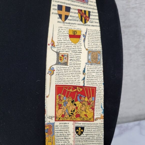 Museum Artifacts Vintage Silk Heraldic Print Necktie Knights Newsprint Men's Tie - Picture 2 of 10
